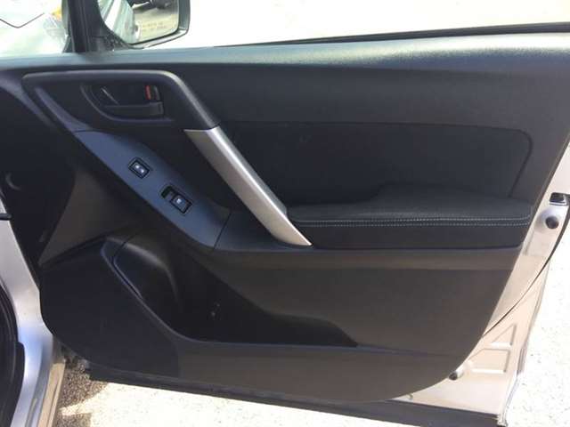 Subaru Forester 2014 photo 18